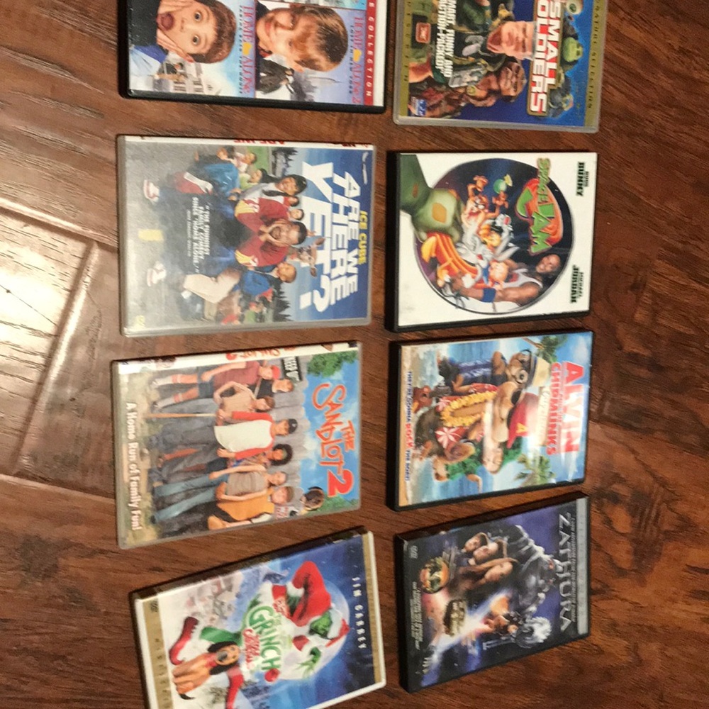 DVD movies in good condition all for 45$